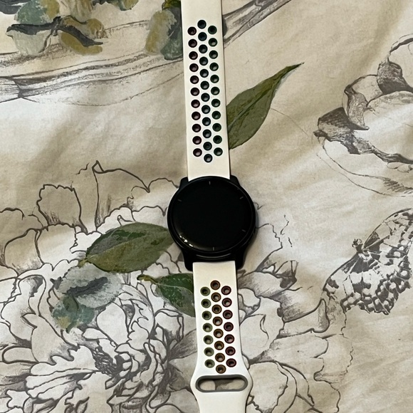 GARMIN VENU 2 with three straps - Picture 3 of 16